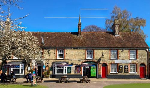 The George & Dragon Hotel - image 10