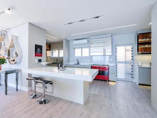 13 On Medburn Penthouse Luxury Suites - image 12