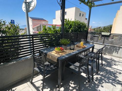 Apartments Pivac in Makarska