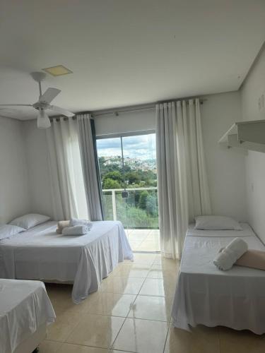 2 double beds, 2 twin beds