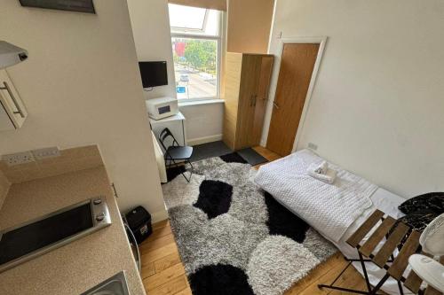 Upper Holloway Studio 1 Min to Station Sleeps 2 - image 6