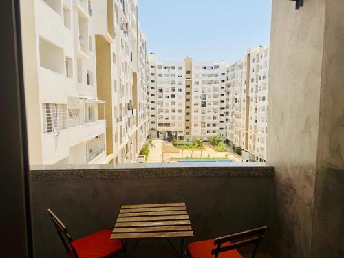 Islane Holiday Studio with pool&balcony in Al Mohammadi