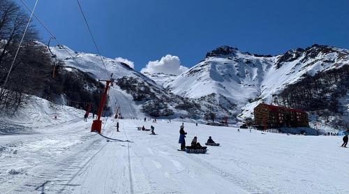 Refugio de montaña en Pinto , Nevados de Chillan , Chile (Refugio de montana en Pinto , Nevados de Chillan , Chile) in Pinto
