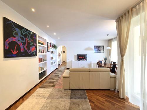 Aura Gemma Home