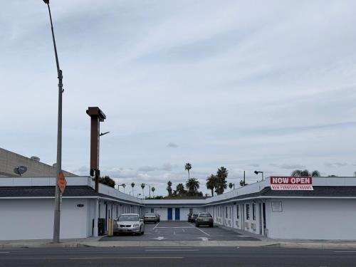 Coronado Motel