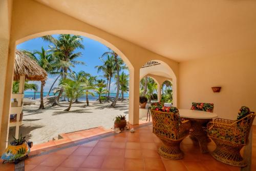 Vista exterior, Diamond Reef 2A in Ambergris Caye