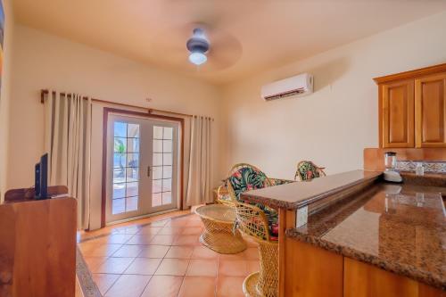 Vista exterior, Diamond Reef 2A in Ambergris Caye