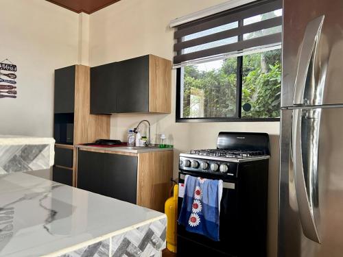 BBR, Casa de Campo, Family-oriented, Private, Juayúa (BBR, Casa de Campo, Family-oriented, Private, Juayua) in Los Naranjos