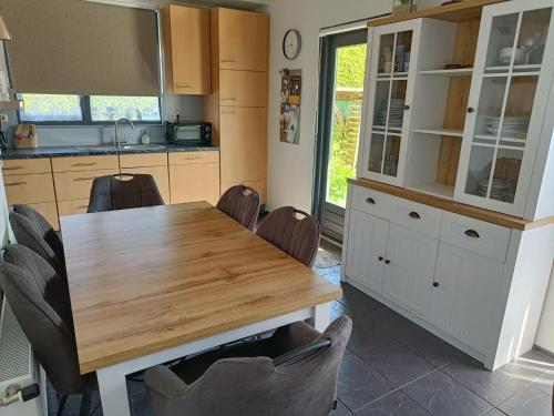 Zeeland Home With Fireplace - Breskens