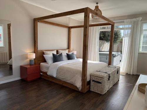 Beachfront Home & Guest House Lyall Bay in ท่าอากาศยานเวลลิงตัน
