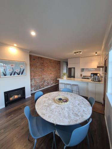 Beachfront Home & Guest House Lyall Bay in ท่าอากาศยานเวลลิงตัน