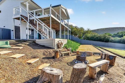 Kert, The Ark - Sophisticated Sanctuary with Valley Views in Wirrina Cove