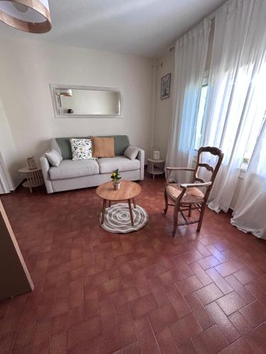 Studio provençal chic, en plein centre de Saint-Raphaël
