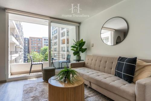 HT Large apartment within walking distance of Movistar Arena with parking