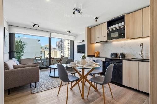 HT Family and equipped apartment in Las Condes 6PAX