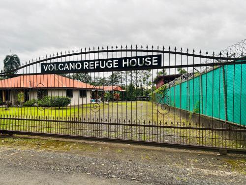 Volcano Refuge House, Fortuna