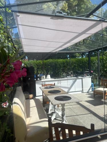 The house of roses in Eforie Nord