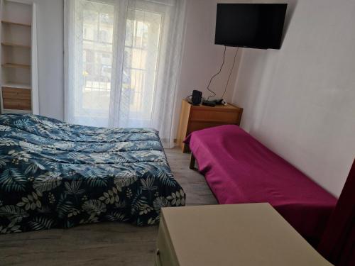 logement climatisé 6 personnes avec garage (logement climatise 6 personnes avec garage) in Saint-Pourcain-sur-Sioule