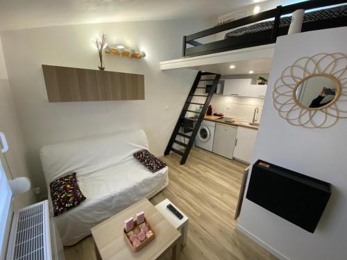 Le Nid sacré, climatisé, proche Gare centre, Arena