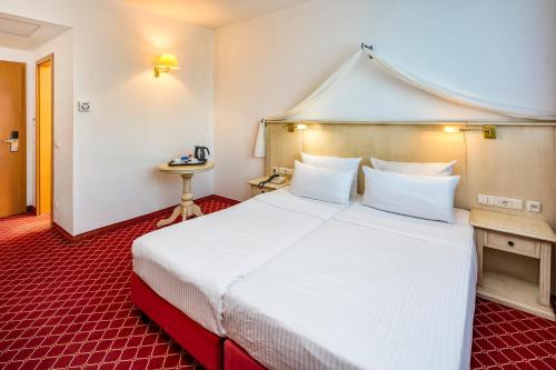 Mercure Hotel Chateau Berlin am Kurfürstendamm - image 10