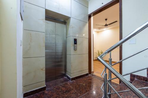 Hotel The Angel Pink Premium Rooms At Kaushambi 3-star Hotel Kaushambi Ghaziabad - image 3