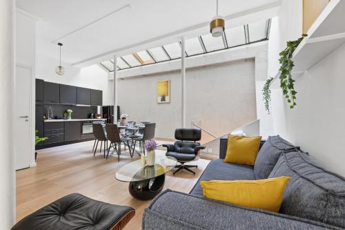 Prestigious 2BR near the Louvre Museum & Tuileries