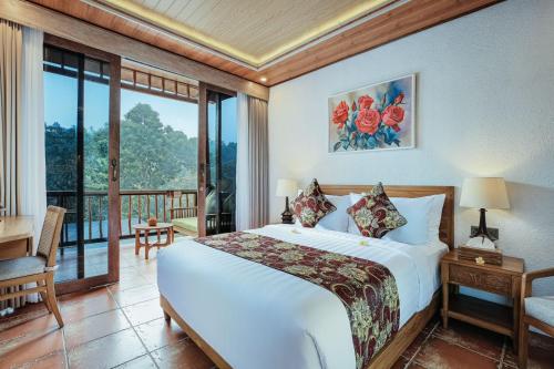 Harsa Sanctuary by GenuineHost Room Type - Deluxe Room with Valley View