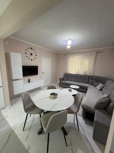 Fortress Apartment - image 5