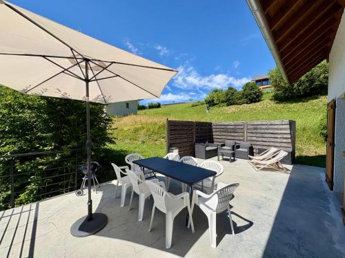 La Maison du Lac-terrasse gîte à louer Rongère