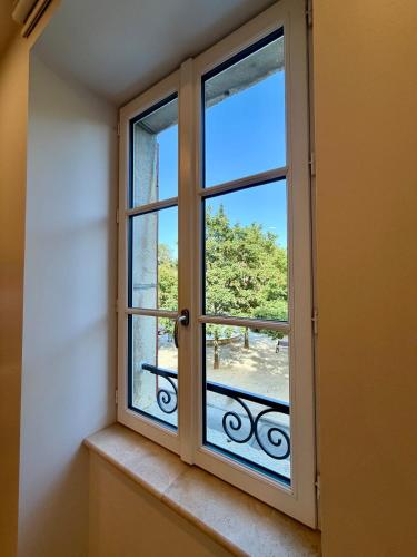 Quiet & air-conditioned apartment 5 minutes from Dijon in Шенов