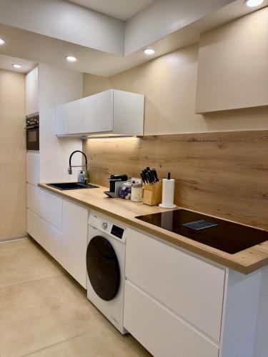 Quiet & air-conditioned apartment 5 minutes from Dijon in Шенов
