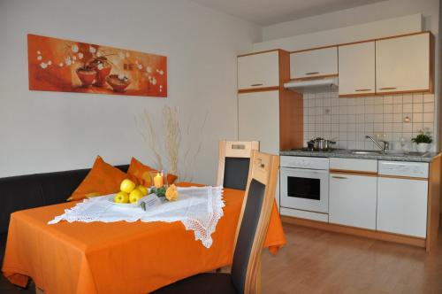 virtuve, Appartements Schusterhof in Naz-Sciaves