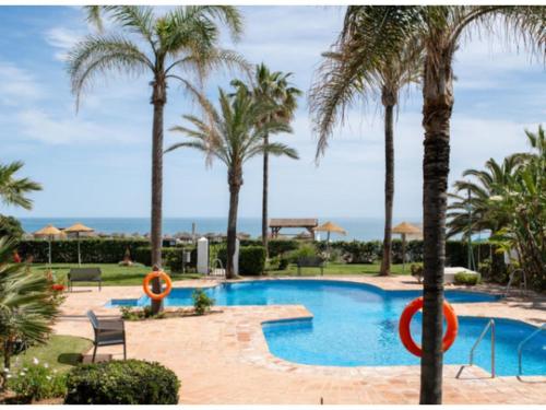 Lets in the Sun Beach Front La Cala - image 5