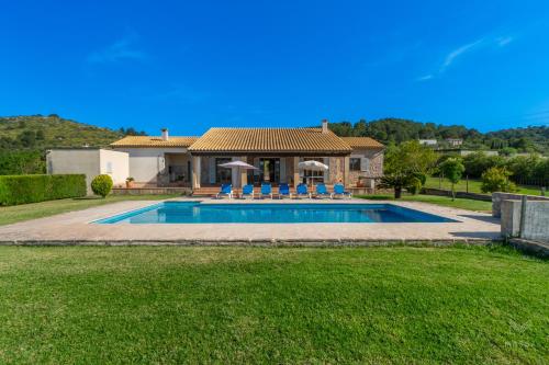 Villa Can Terres, con preciosa piscina y preciosas vistas a la montaña