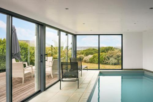 Pura Vida House Crozon - Avec piscine intérieure - Location saisonnière - Crozon