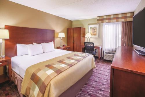Country Inn & Suites by Radisson, Canton near Hall of Fame - 편의 시설/서비스