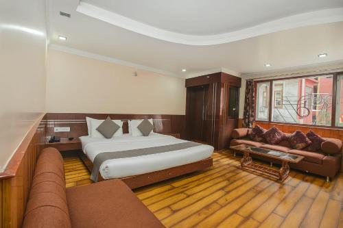Hotel Berries Gangtok 300mtr from mg marg - Gangtok