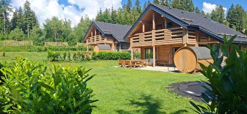 Pur Natur! Wandern und Skifahren - Trahütti Premium Lodges