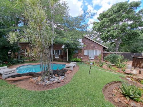 Vista exterior, Hunters Rest Guest House in Hoedspruit