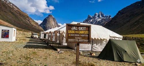 Ümbrus, Jal-skit Daba & Campsite in Sarchu