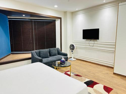 Elysium HEIGHTS Premium Residency Serviced Apartments Facing Centaurus Mall Islamabad - image 11