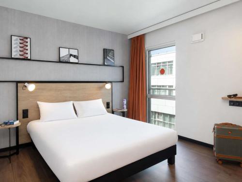 1 queen bed