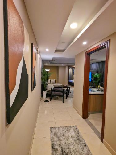 Goldcrest Mall - Luxury One-Bed Apartment by Alvis Suite - image 9