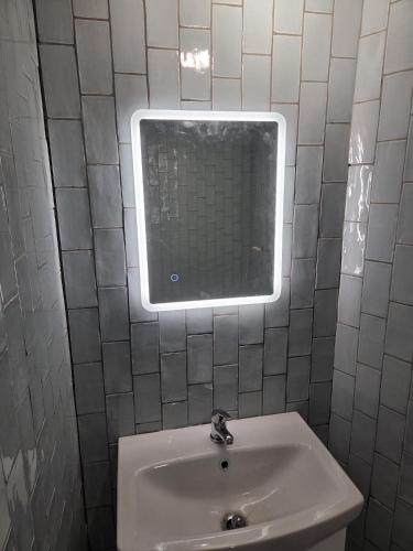 City Centre Rooms-Lauriston - image 12