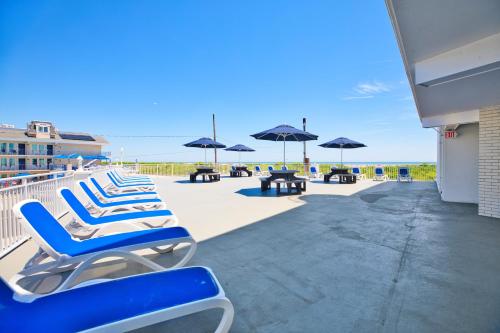 Nassau Inn Beachfront - image 13