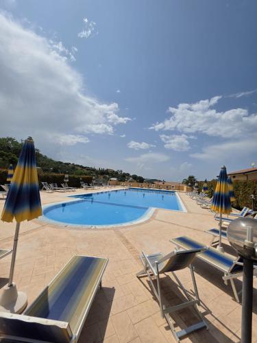 Peldbaseins, Art loft in Mandatoriccio Mare