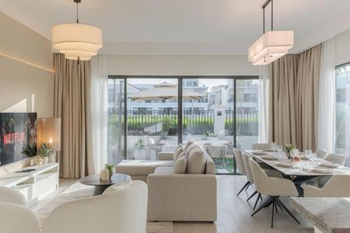 FIRST CLASS Villa DAMAC Santorini Bliss Paradise near Dubai Studio City