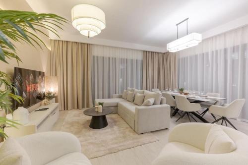 FIRST CLASS Villa DAMAC Santorini Bliss Paradise near Dubai Studio City
