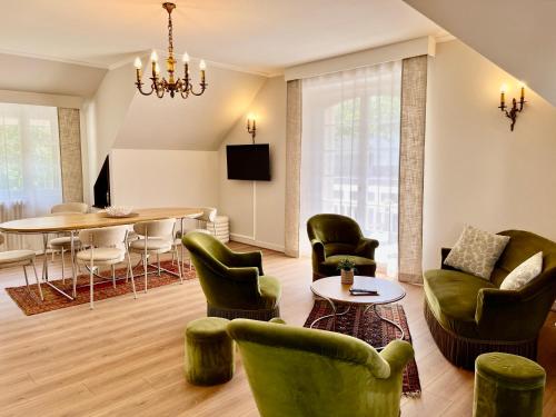 L'Essai - 8 personnes - Lourdes