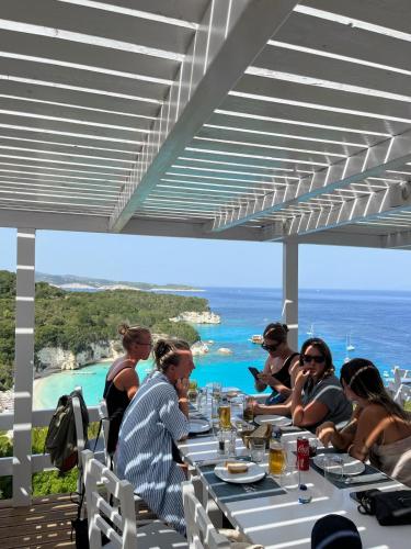 餐廳, Villa Skinari Antipaxos in 安提帕克索斯
